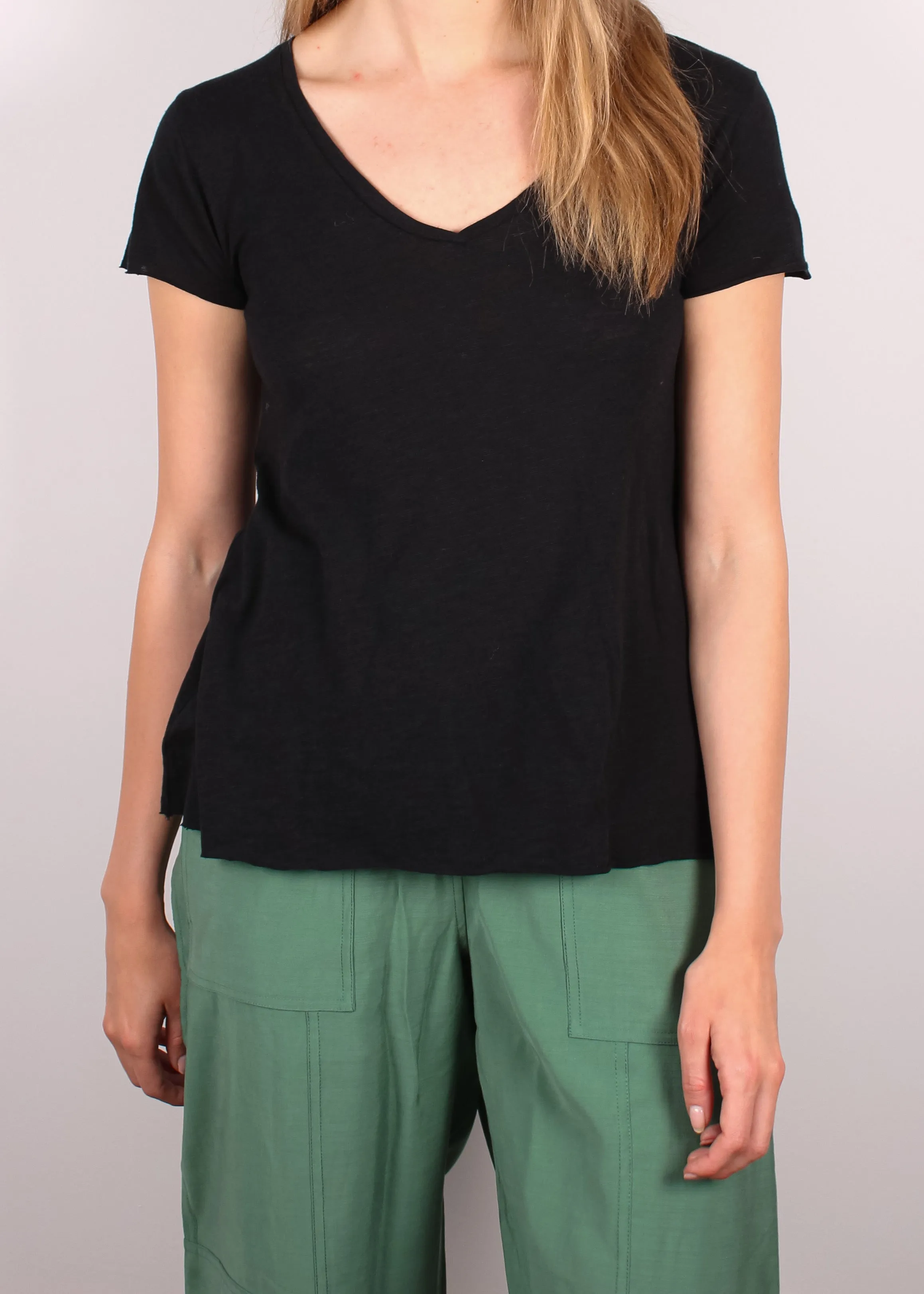 AV JAC51 Short Sleeve Tee in Black